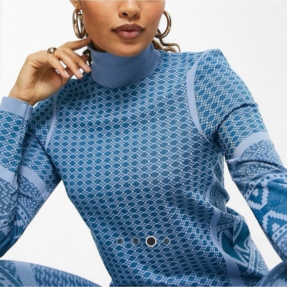 ASOS Ski Base Layer 4505 size small - Picture 2 of 9